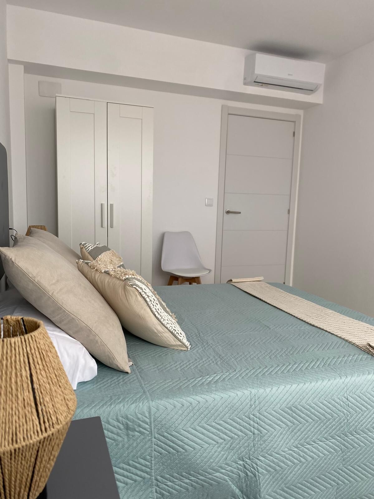 3 soverom, skrivebord, strykejern/-brett og wi-fi