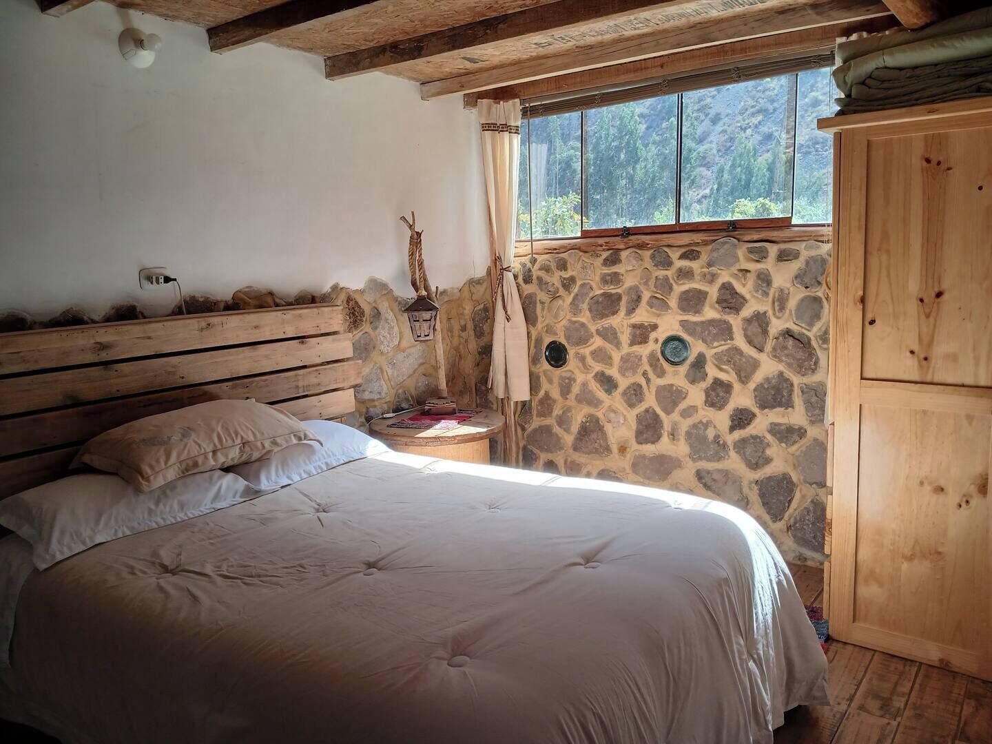 2 makuuhuonetta, ilmainen Wi-Fi, vuodevaatteet