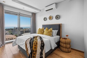 3 chambres, fer et planche à repasser, Wi-Fi, draps fournis