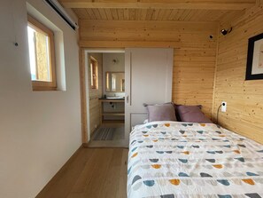 4 Schlafzimmer, Bügeleisen/Bügelbrett, WLAN, Bettwäsche