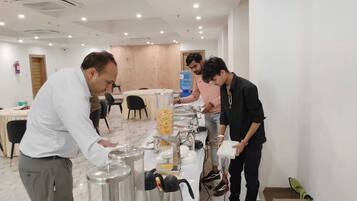 Petit déjeuner buffet compris tous les jours