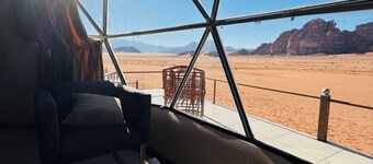 Rum moonlight luxury camp