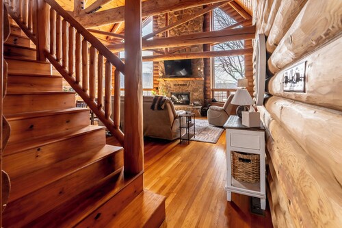 Luxury Log Cabin w/ Beach & Dock • Sleeps 12