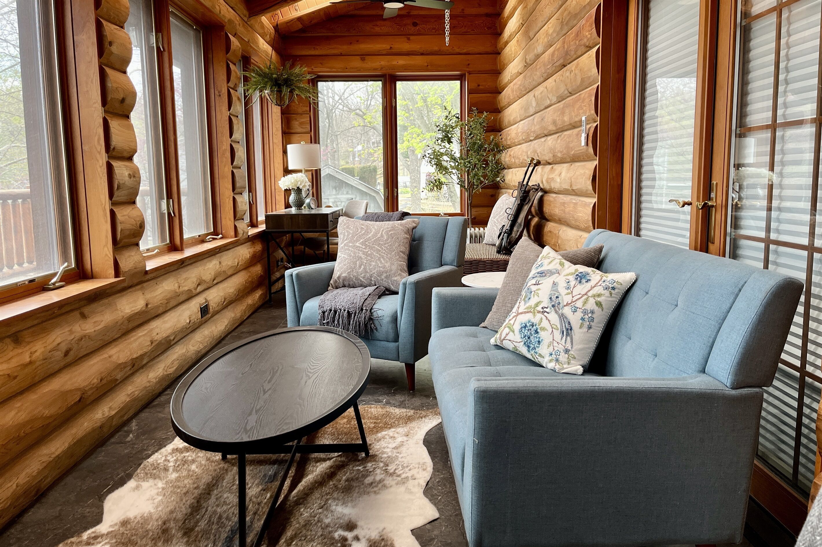 Smart-tv en een open haard