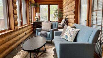 Smart-tv en een open haard