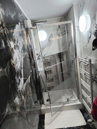 Marvelous 4-bedroom house with WiFi in Brașov