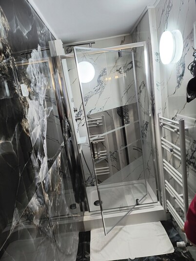 Marvelous 4-bedroom house with WiFi in Brașov