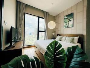 디럭스 아파트, 침실 2개, 발코니, 시내 전망 | 책상, 노트북 작업 공간, 다리미/다리미판, 무료 WiFi