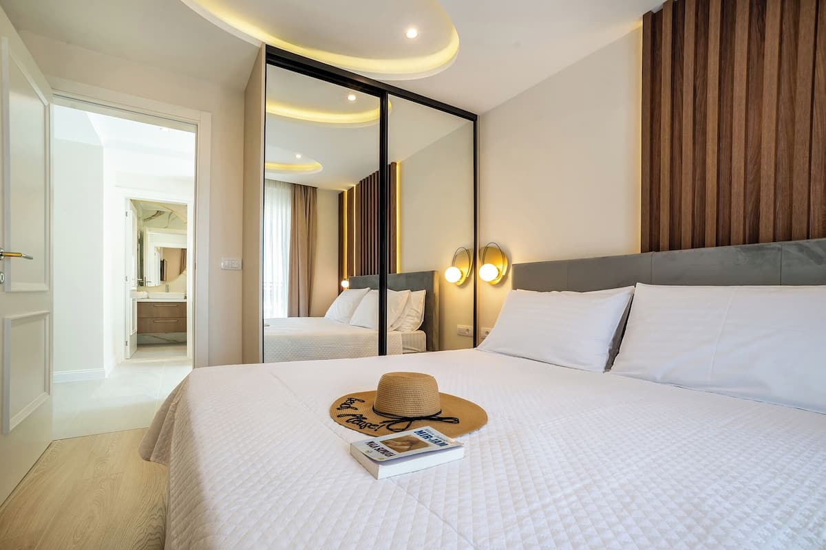 Superior Apartment, Balcony | In-room safe, blackout curtains, soundproofing