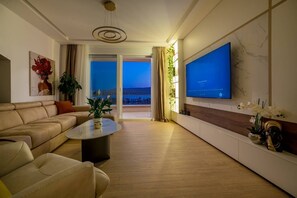 Luxury Penthouse, Sea View | Ruang tamu