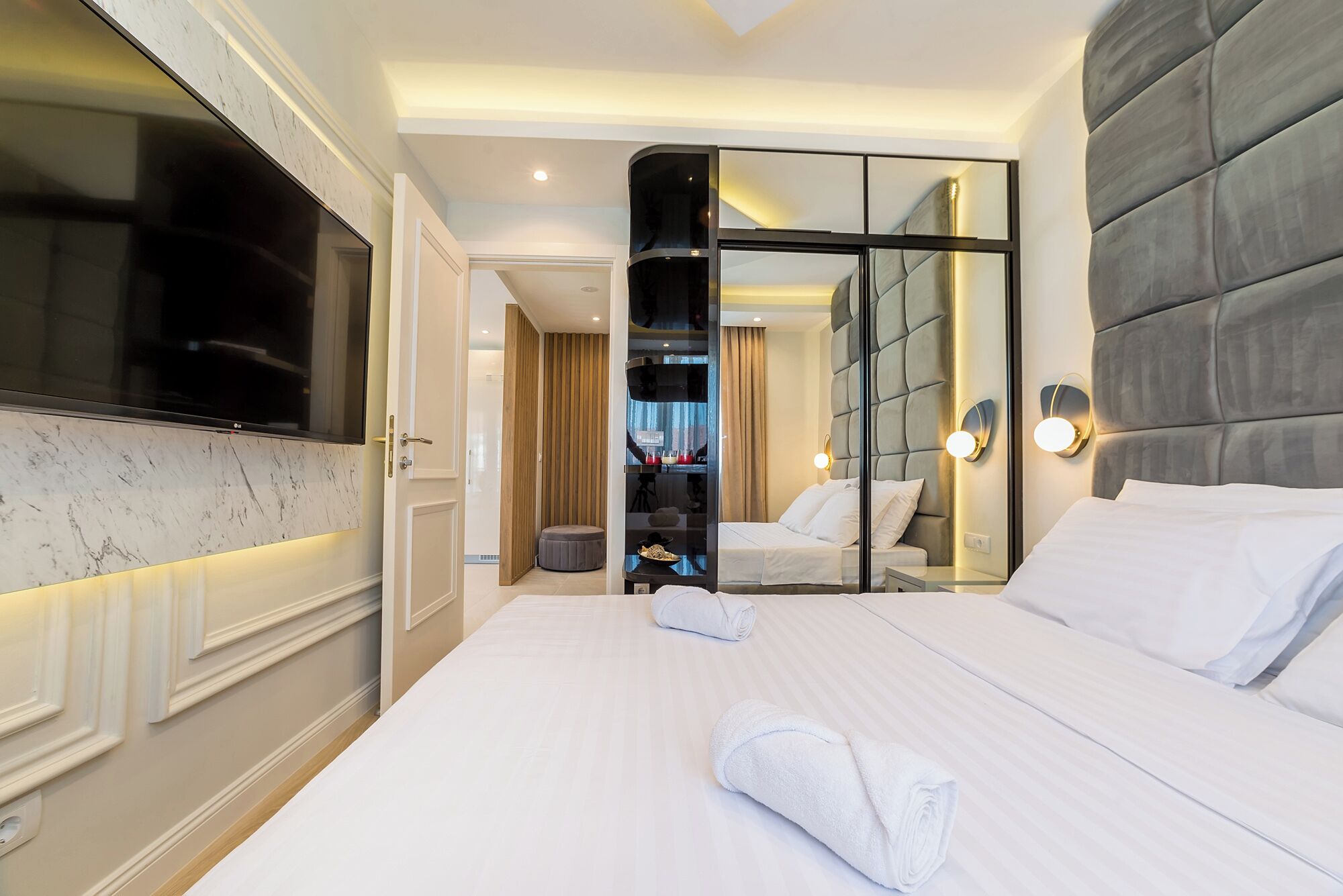 デラックス アパートメント バルコニー シービュー | セーフティボックス (室内)、遮光カーテン、防音設備、アイロン / アイロン台