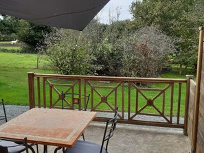 Outdoor dining - Charming renovated farmhouse with wifi (Falleron)