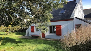 Exterior - Charming quiet house with garden in Kerlard (Groix)