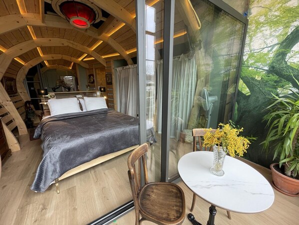 2 bedrooms, free WiFi