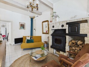 Living area - Village house in Marseillan with elevator and rooftop terrace (Marseillan)