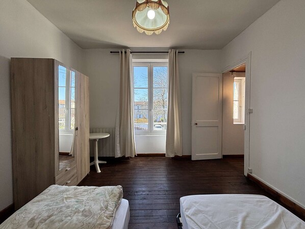 3 عدّة غرف نوم وواي فاي مجانًا