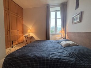 5 chambres, accès au Wi-Fi (inclus)