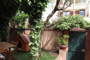 Outdoor dining - Apartment Il Glicine Livorno (Livorno)