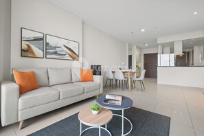 Flat-screen TV - Mivra by Kozystay - Grogol (Jakarta)