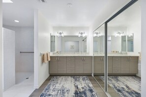 Bathroom - Longshore Lake, Naples, Florida (Naples)