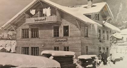 Traditional chalet in Wengen - Top Floor