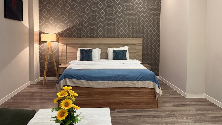 Hazz Nemi Hotel