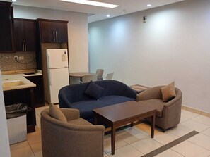 บ�ริเวณนั่งเล่น