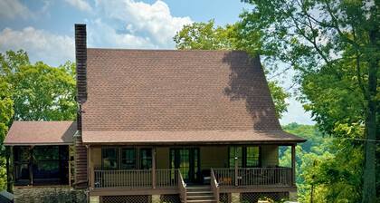 Quiet, cozy, cabin apartment in the woods.