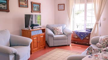 Apartment, Smoking | 2 bedrooms