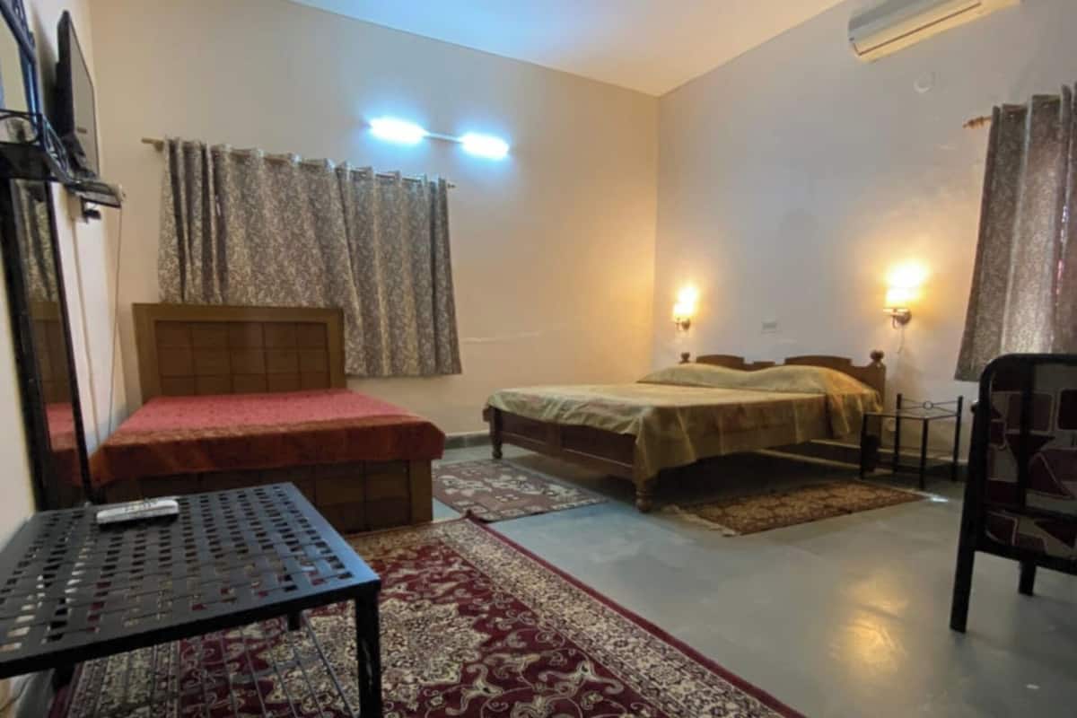 1 bedroom, free WiFi, bed sheets