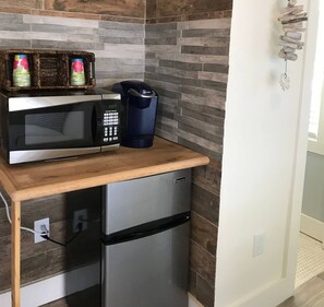 Studio Exclusif, 1 grand lit, non-fumeurs, patio | Coin cuisine privé | Mini réfrigérateur, micro-ondes, cafetière/bouilloire