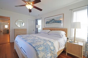 5 bedrooms, free WiFi - 208 E Savannah Road (8): 5  BR, 4  BA House in Lewes, Sleeps 10 (Lewes)