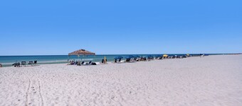 5BR Sleeps14 in Seagrove Beach, Golf Cart, 6 Bikes, Pool + Free Attractions!