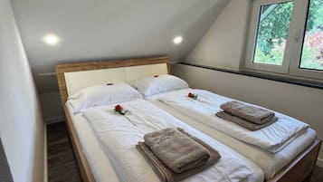 1 bedroom, desk, laptop workspace, blackout curtains