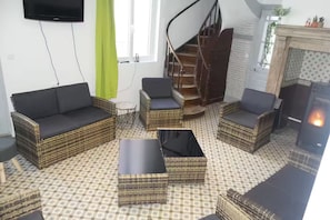 Living area - Granny's house. (Tours-en-Vimeu)