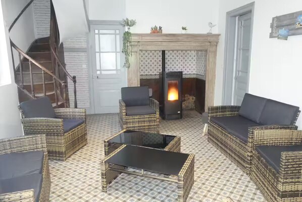 Interior - Granny's house. (Tours-en-Vimeu)