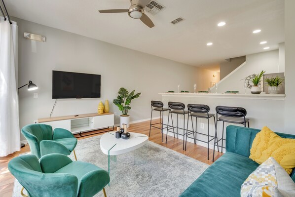 Apartment (3 Bedrooms) | Front of property