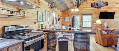 House (1 Bedroom) | Interior