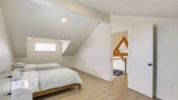 Rumah (6 Bedrooms) | Interior