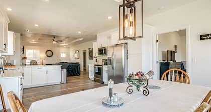 Stunning Red Rock Views! Kanab Home By Natl Parks