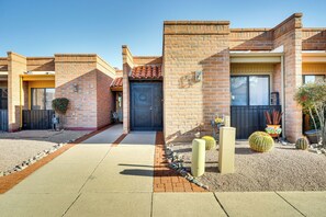 Apartment (1 Bedroom) | Interior - Close to Golf: Mtn-view Townhome in Green Valley (Green Valley)