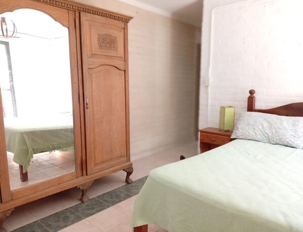 1 habitación, wifi y ropa de cama 