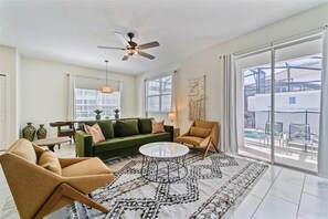 Apartment | 5 bedrooms, Internet - Vibrant 5Bd w Private Pool Waterpark at Storey Lake 4811m (Kissimmee)