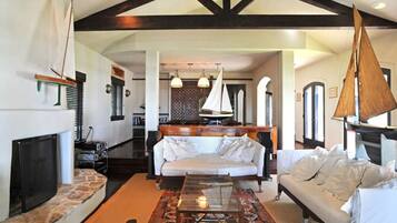 House | 6 bedrooms, Internet