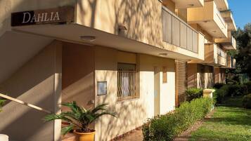 Mặt tiền nơi lưu trú