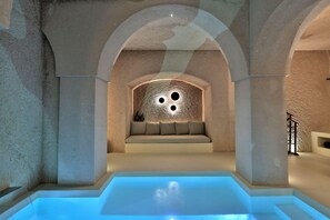 Elite suite | Een kluis op de kamer, individueel gedecoreerd, individueel gemeubileerd