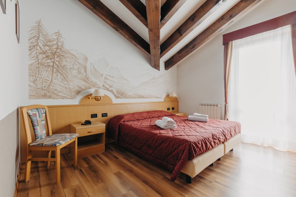 Chambre Supérieure, balcon, vue montagne