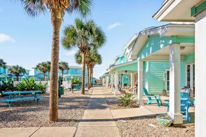 Terrace/patio - Blessed Getaway Stay for 10! (Port Aransas)