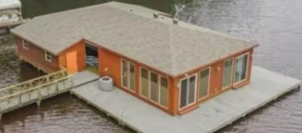 Charming Boathouse studio in beautiful Benton, LA with AC!