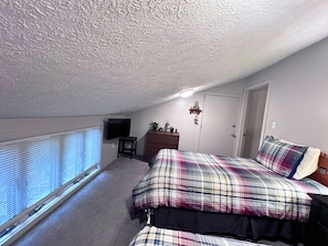 4 chambres, fer et planche à repasser, Wi-Fi gratuit, draps fournis